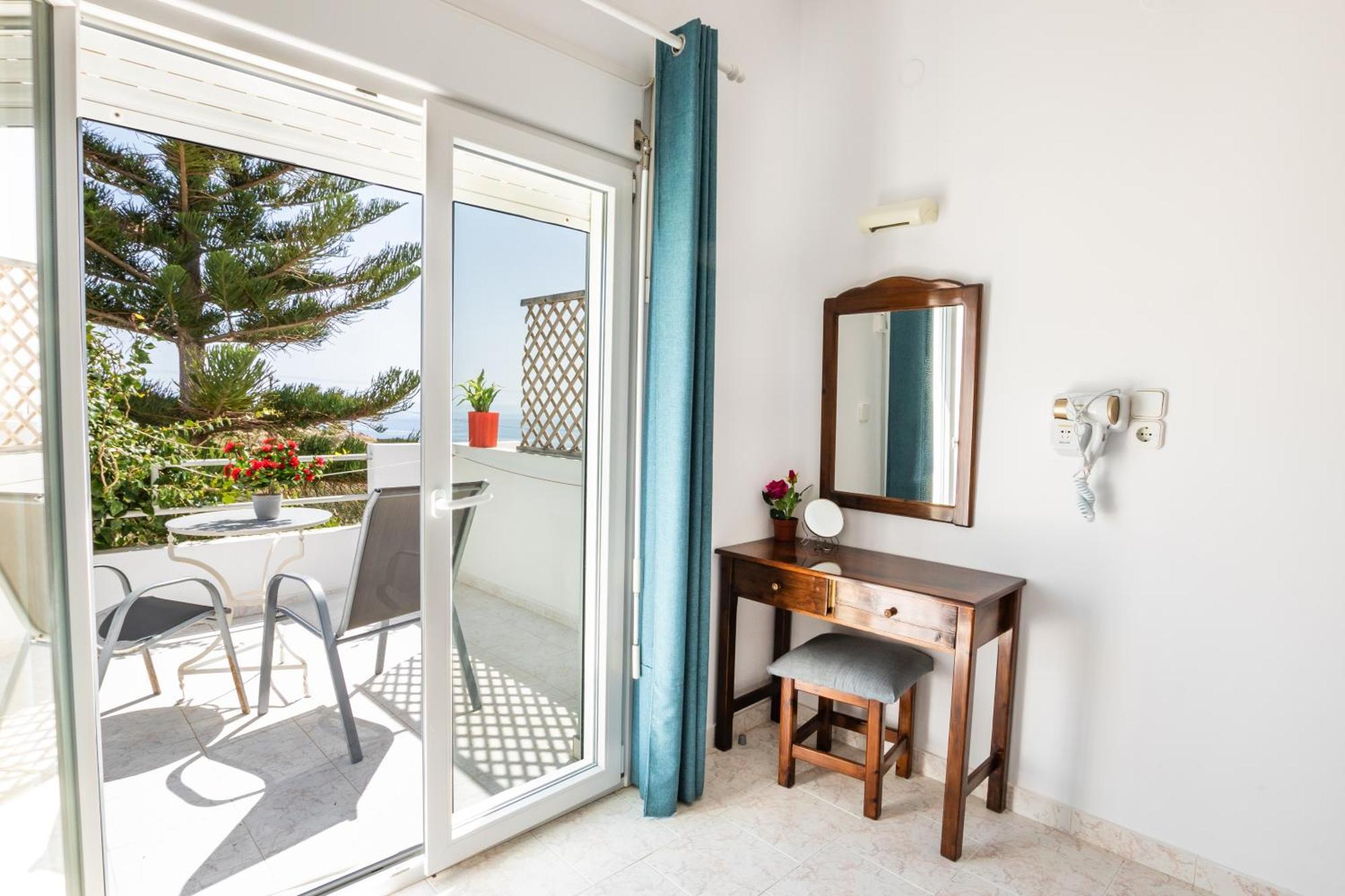 Perama Hotel, Karpathos Amoopi Zewnętrze zdjęcie